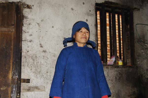 富川平地瑶女简装.jpg