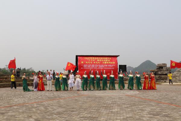 合唱《没有共产党就没有新中国》.JPG