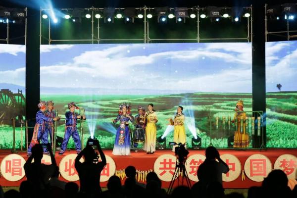 贺州市群众艺术馆情景器乐《乐在农家》.jpg