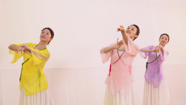 2025年贺州市群众艺术馆庆国庆艺术慕课大家...